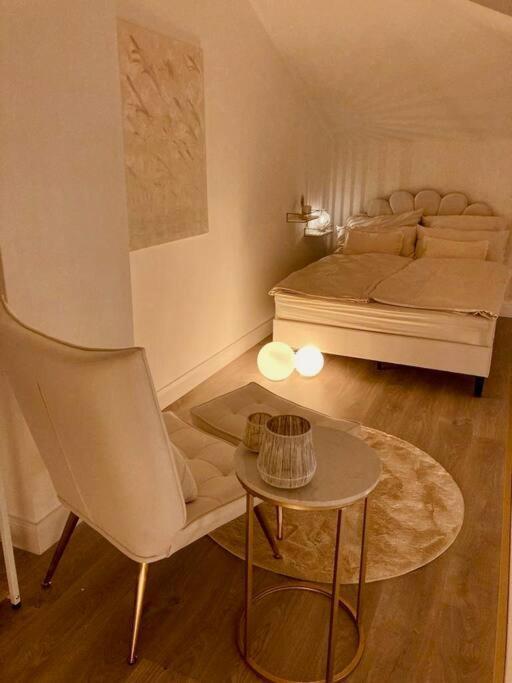 Amalfi Home - Stylish Apartment With Terrace Schönefeld Exteriér fotografie