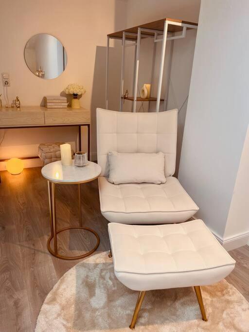 Amalfi Home - Stylish Apartment With Terrace Schönefeld Exteriér fotografie